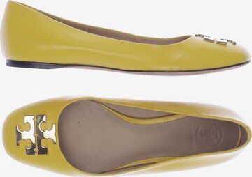 Tory Burch Flats & Loafers in 34 in Yellow: front
