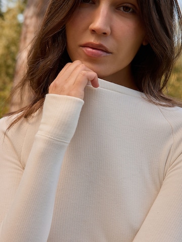 Maglietta di Next in beige