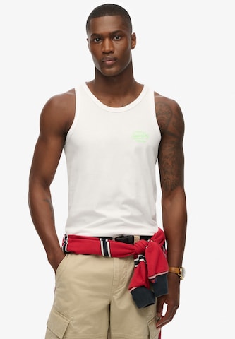 T-Shirt Superdry en blanc : devant