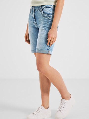 CECIL Loosefit Jeans 'Scarlett' in Blau: Vorderseite