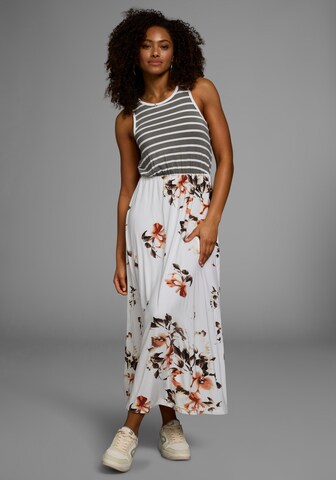 KangaROOS Kleid in Weiß