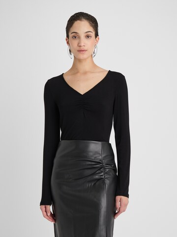 Guido Maria Kretschmer Women - Camiseta 'Sarah' en negro: frente