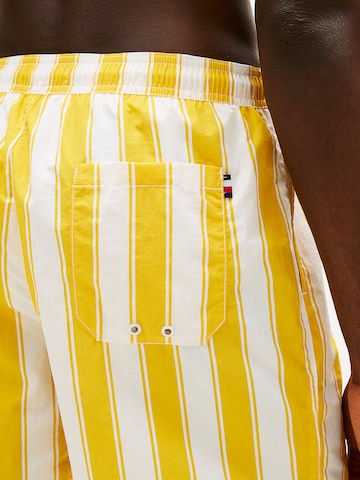 Shorts de bain Tommy Hilfiger Underwear en jaune