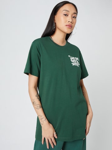 ABOUT YOU x Dardan Shirt 'Theo' in Groen: voorkant