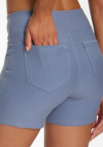 H.I.S Skinny Shorts in Blau