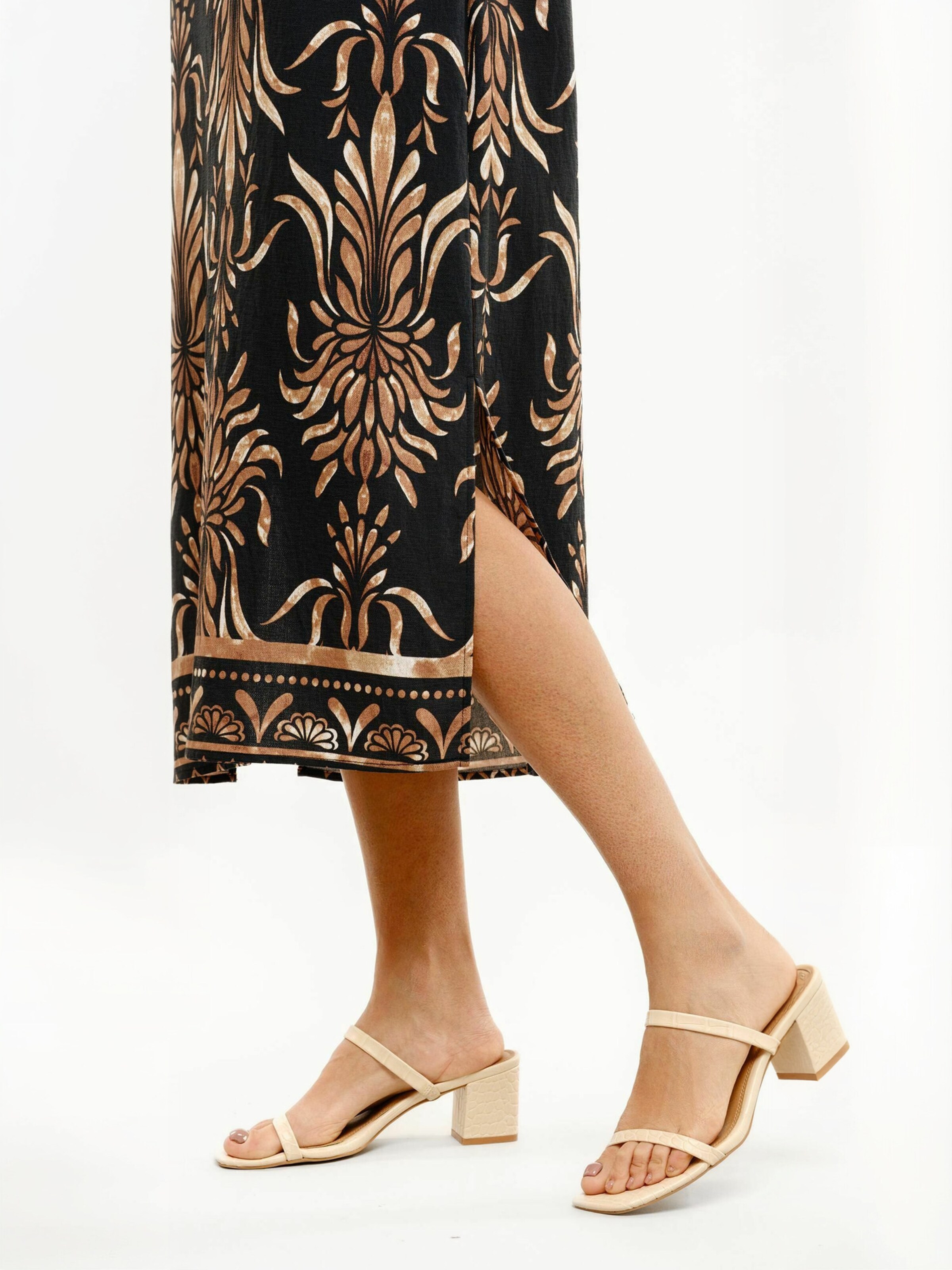 Robe ' WEN ' Liberte Essentiel en marron
