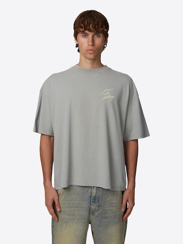 Maglietta di Good For Nothing in grigio