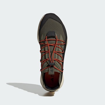 Chaussure basse 'Terrex Voyager 21' ADIDAS TERREX en vert