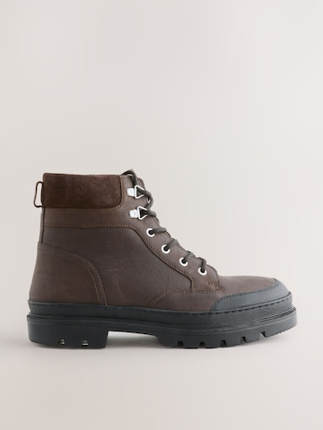 Next - Botas con cordones en marrón