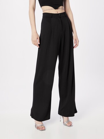 Wide Leg Pantalon à pince 'I Love It' NLY by Nelly en noir : devant