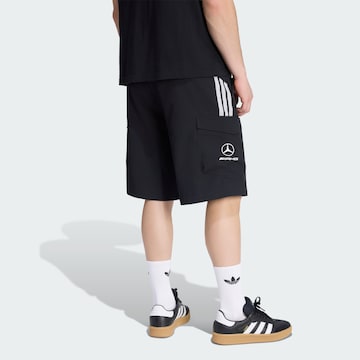 ADIDAS PERFORMANCE Loosefit Sportshorts ' MERCEDES – AMG PETRONAS FORMULA 1' in Schwarz