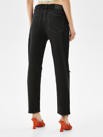 Regular Jeans de la Bershka pe negru