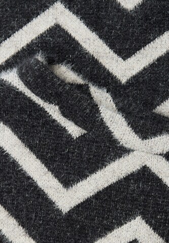 STREET ONE Shirt in Black