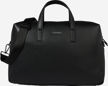 Calvin Klein Τσάντα σαββατοκύριακου σε μαύρο: μπροστά