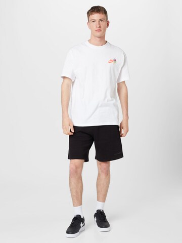 Nike Sportswear Тениска 'BEACH PARTY' в бяло