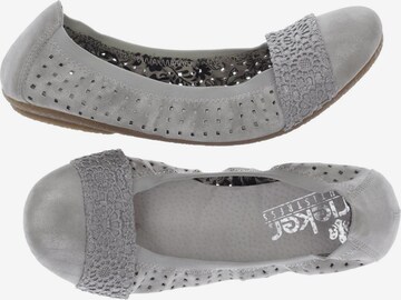 Rieker Flats & Loafers in 38 in Grey: front