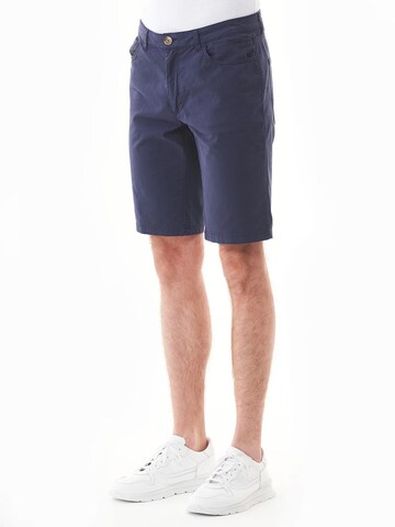 Organication Regular Shorts in Blau