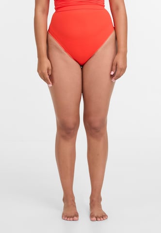 Lykkeland Atelier Shaping slip 'Second Skin' in Red