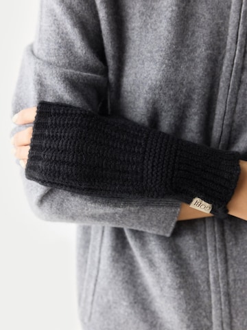 GOBI Cashmere Kurzfingerhandschuhe 'Rib-Knit Cashmere Gloves'‌ in Schwarz