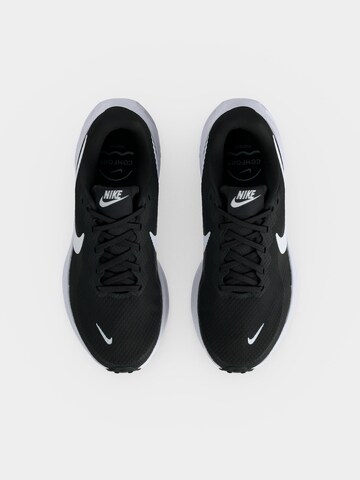Scarpa da corsa 'Revolution 8' di NIKE in nero