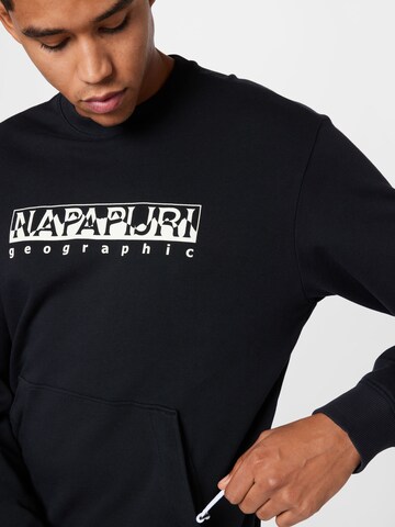 NAPAPIJRI Sweatshirt 'SELLA' in Zwart