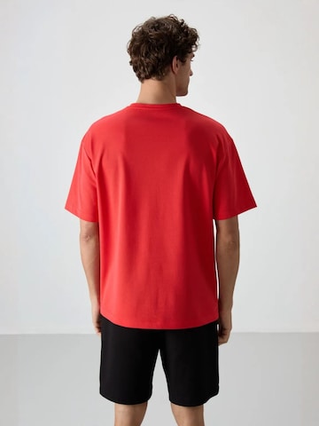 Tommy Life Shirt in Red