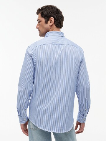 TOMMY HILFIGER Regular Fit Hemd 'Performance' in Blau