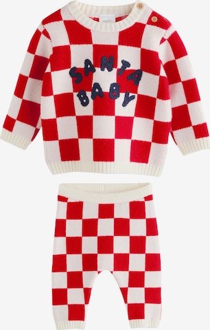 Next Setti värissä punainen: etupuoli