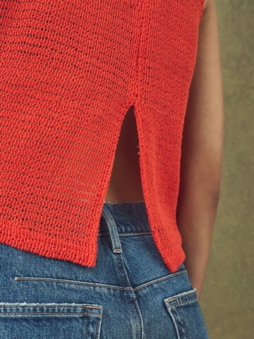 Top in maglia di Next in rosso