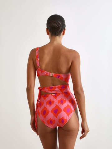 Scalpers Swimsuit in Pink