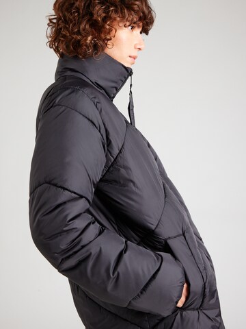 b.young - Chaqueta de invierno 'BY BOMINA' en negro