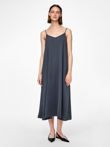 PIECES Καλοκαιρινό φόρεμα 'LISA' σε μπλε: μπροστά