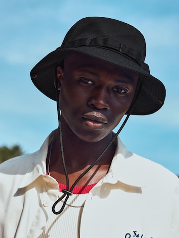 Bershka Kapelusz w kolorze czarny