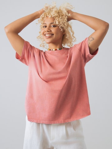 Honest Basics Oversized shirt in Oranje: voorkant