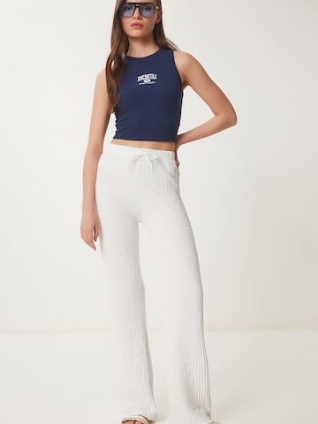 balta Happiness İstanbul Plačios klešnės Kelnės