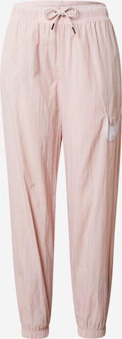 Nike Sportswear Spodnie 'Essential' w kolorze różowy: przód