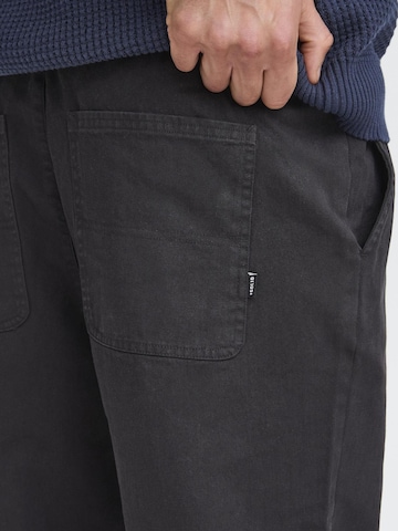 !Solid - regular Pantalón chino ' SDLIAM ' en negro