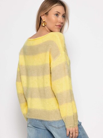 SASSYCLASSY Pullover in Gelb