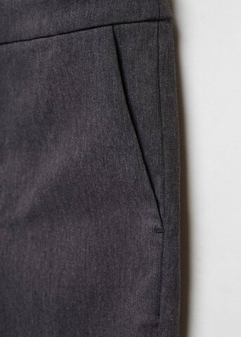 Slimfit Pantaloni 'Cola' de la MANGO pe gri