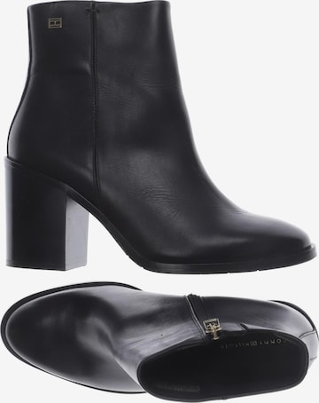 TOMMY HILFIGER Dress Boots in 41 in Black: front