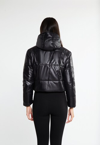 faina Between-Season Jacket in Black