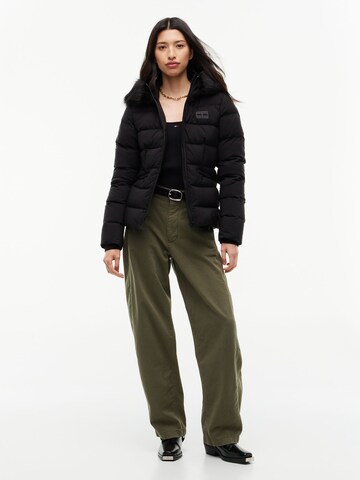 Giacca invernale di Tommy Jeans in nero