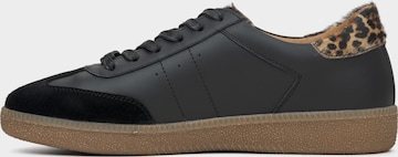 Estro Trampki slip on '09-3223' w kolorze czarny: przód