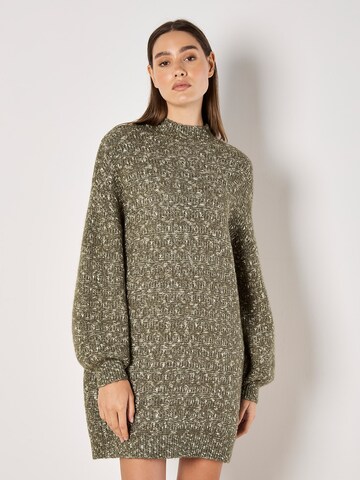 Apricot Knit dress in Green: front