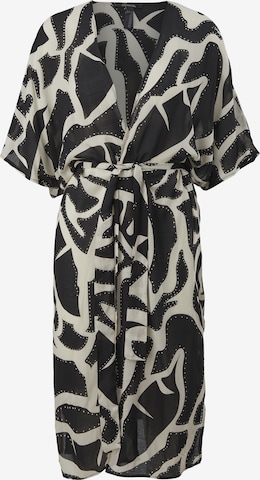 COMMA Kimono in Black: front
