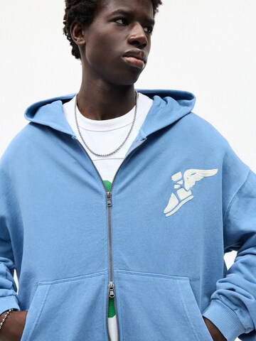 Veste de survêtement Pull&Bear en bleu