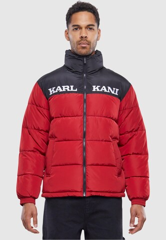 Veste d’hiver Karl Kani en rouge : devant