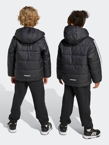 ADIDAS SPORTSWEAR Urheilutakki 'ESS' värissä musta