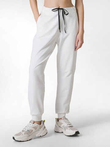 DEHA Tapered Sportbroek in Wit: voorkant