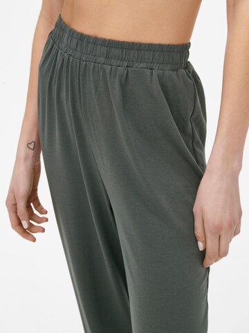 Effilé Pantalon de sport 'Miki' ONLY PLAY en gris